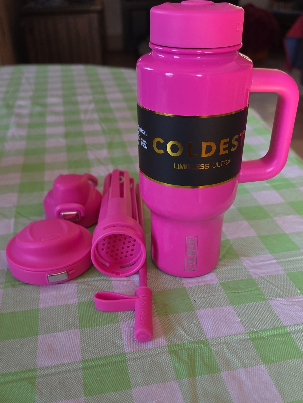 Coldest 24 oz Limitless Bottle - Glossy Pink
